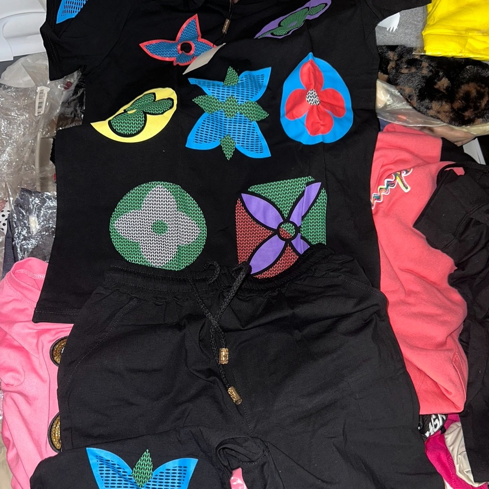 Super cute and fun short set